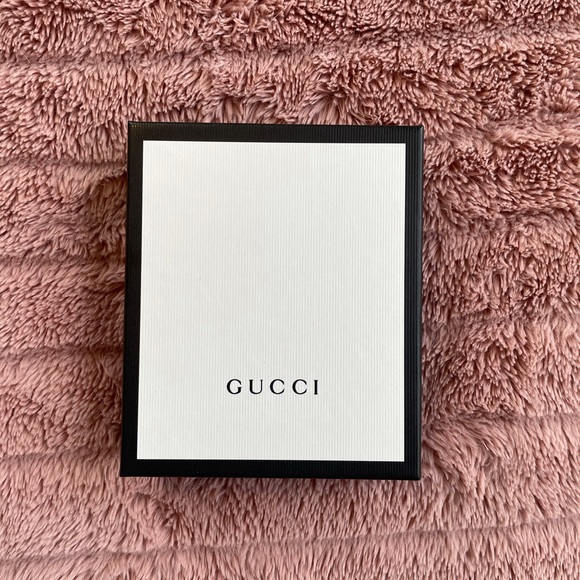 Gucci Wrap Around Wallet Pink